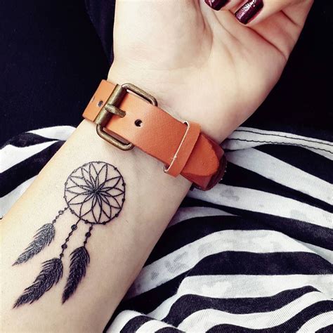 pinterest wrist tattoos|cute wrist tattoo designs.